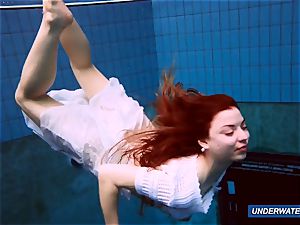 awesome wooly underwatershow by Marketa